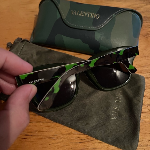 Valentino camo sunglasses (like new) - Picture 2 of 4
